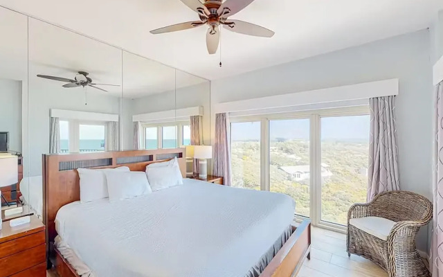 Tops'l Beach Manor C-804