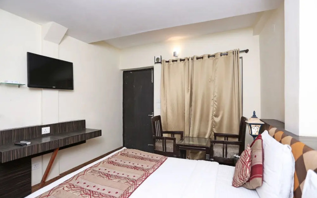 OYO 1815 Hotel Relax Inn