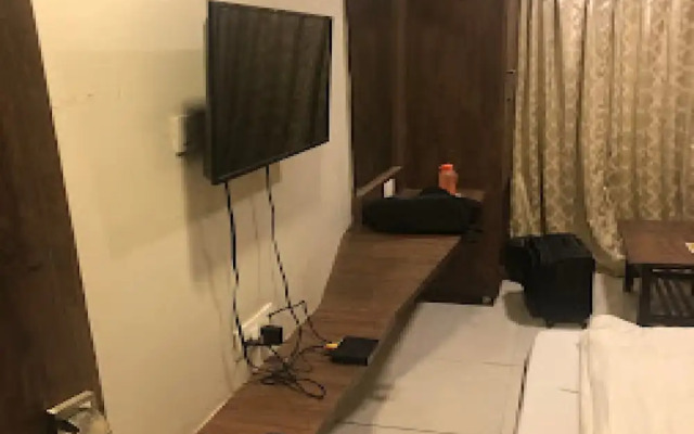 Hotel Metro palace panvel Navi mumbai