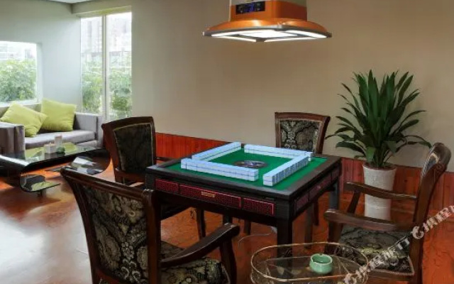 Aimu Holiday Hotel (Chengdu Qingyang Wanda Store)