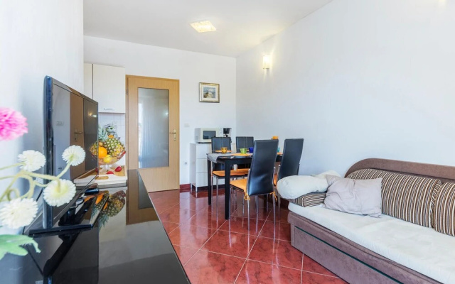 Stunning Apartment in Pula With Wifi and 2 Bedrooms