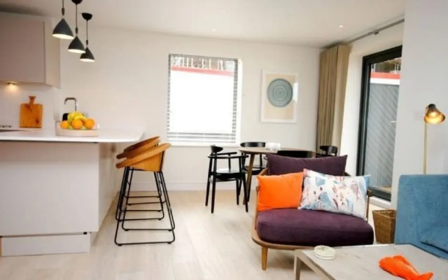 1 The Salterns, Chichester