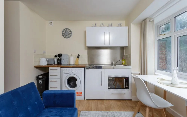 Luxury Burgess Apartments