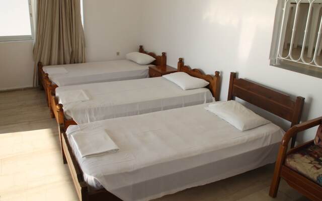 Апартаменты Litharia Apartments Corfu комната для гостей