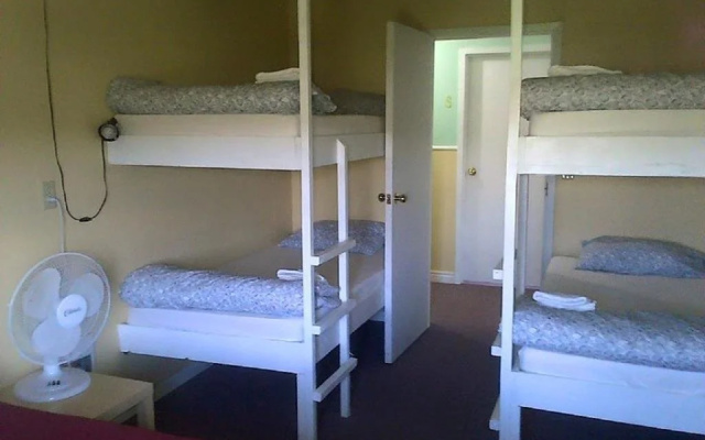Brackley Beach Hostel