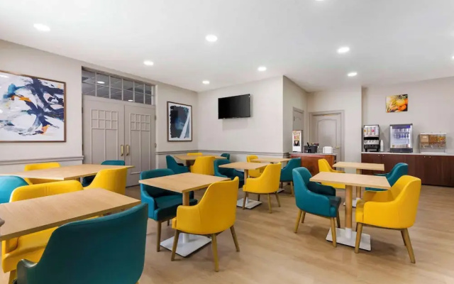 Country Inn & Suites By Carlson Cuyahoga Falls