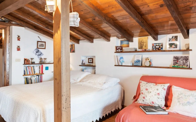 Hill-view Holiday Home in Camaiore With Private Garden