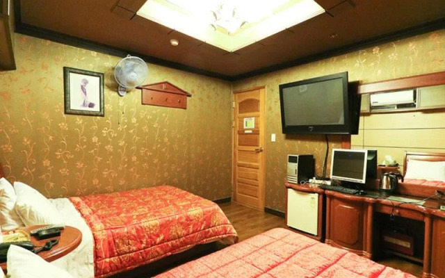 Asahi Motel