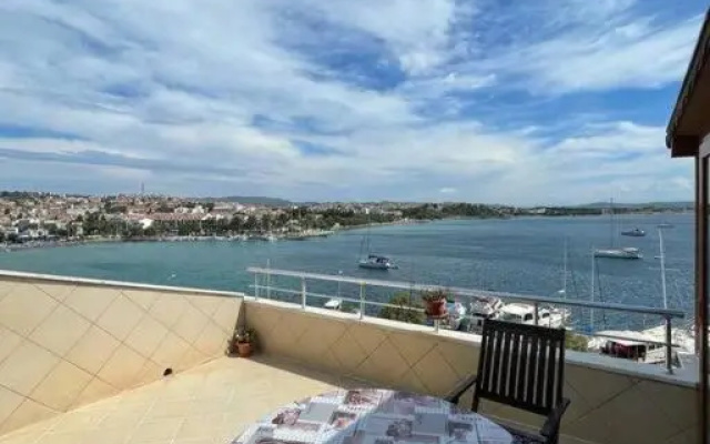 Datça Merkezde Denize Sıfır 2+1