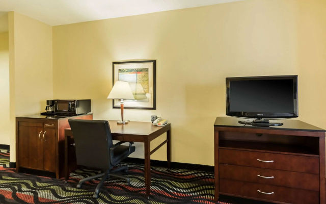 Comfort Suites Beaumont I-10
