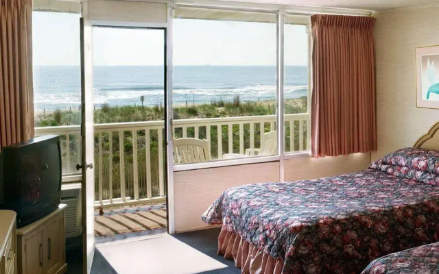 Seabonay Oceanfront Motel