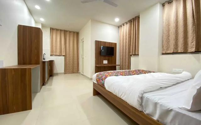 Hotel Vistacrest Noida Sector 35