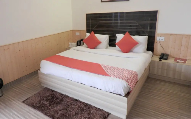 Flagship 8421 Hotel Seven Hills