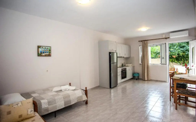 Captain Georgio Apartments