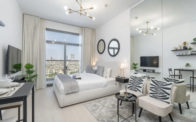 Charismatic Studio in Laya Heights Perfect for 2