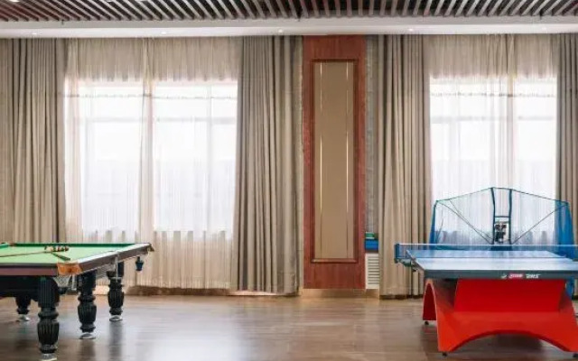Huayi Hotel