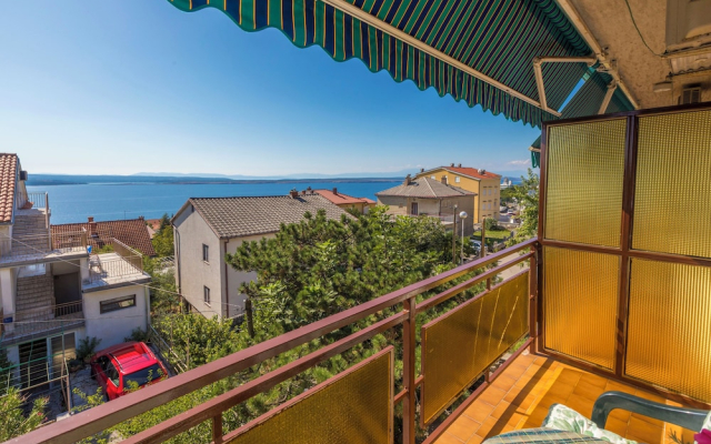Apartment Mazor