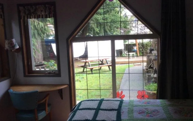 Bev & Sandy's Place B&B