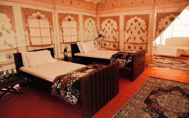 Shivika Lake Hotel