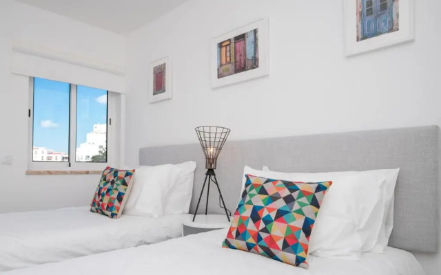 Central Two bedroom Apartment Praia Da Luz.