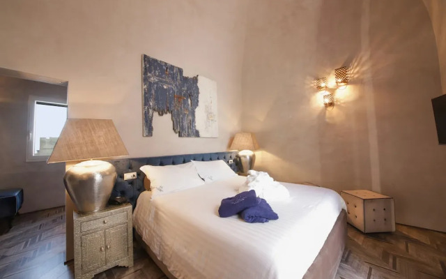 Al Console Luxury Suite