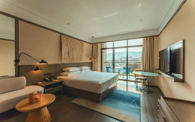 ShengSi Maison New Century Hotel