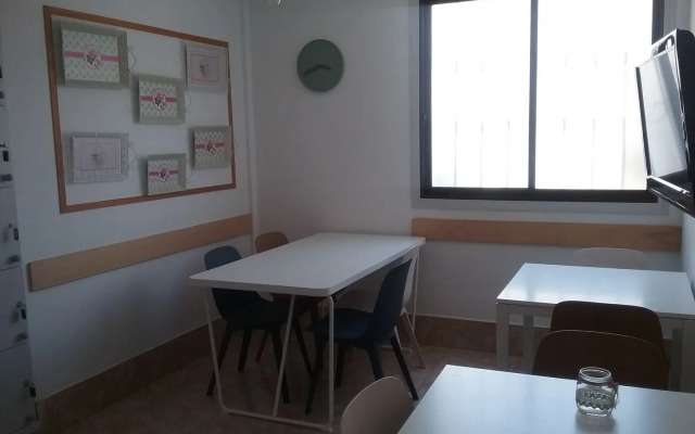 Hostal Residencia Cardona