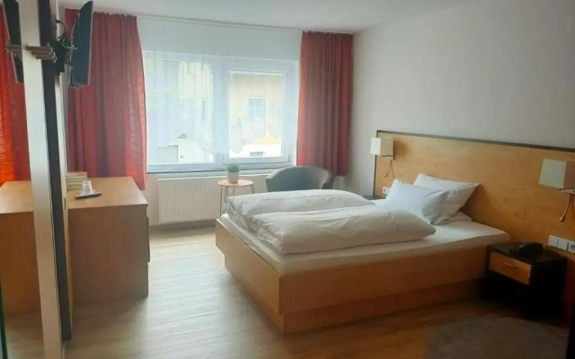 Hotel Löwen  by Mastiff