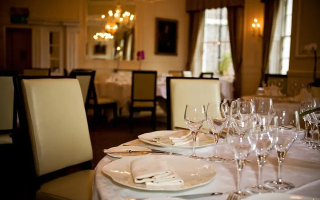 The Shelleys Hotel