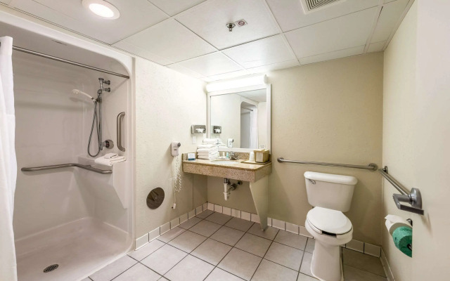Quality Inn Bradley - Bourbonnais