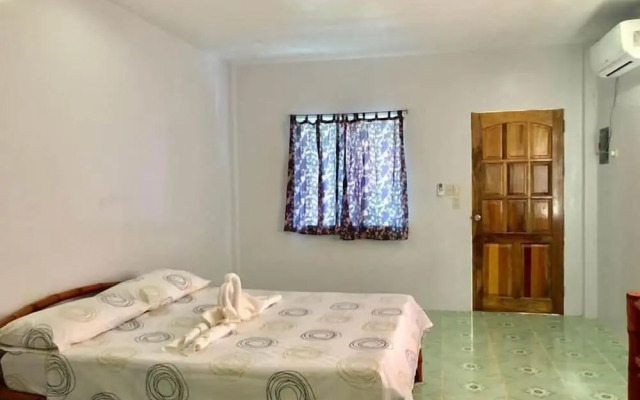 Honeycomb Tourist Inn