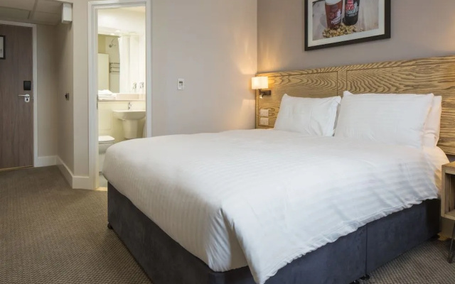 Paisley Pear, Brackley by Marston's Inns