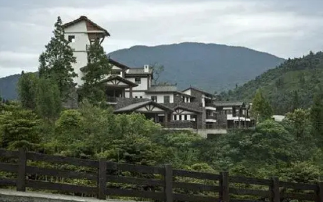 DreamTravel Apartment (Emeishan Qiliping Branch)