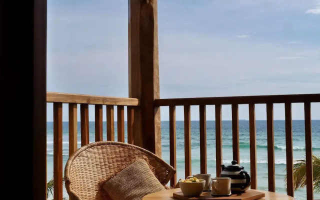 Coast 67 Boutique Hotel