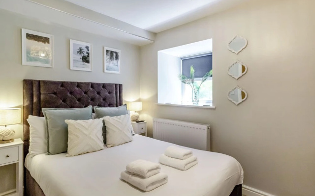 Queen Anne Suite