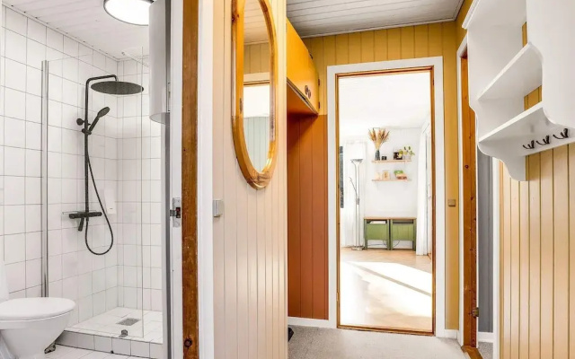 6 Person Holiday Home in Vaeggerlose