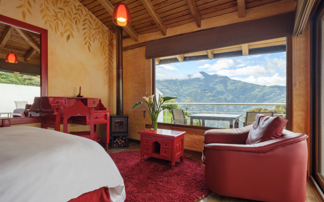 Luna Volcán, Adventure SPA - formerly Luna Runtún