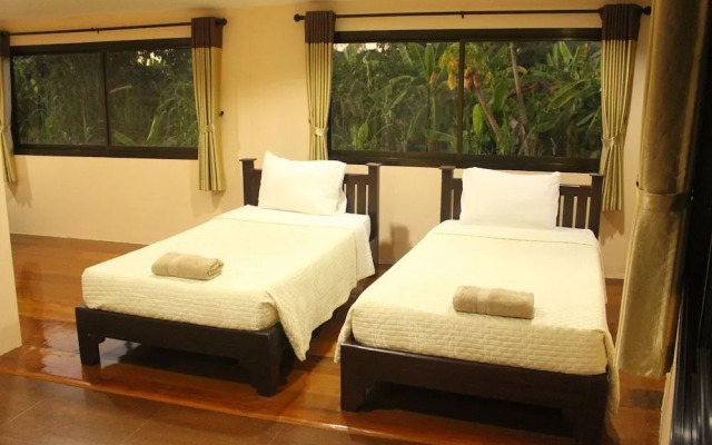 Baan Suan Siriwat