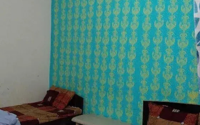 Hotel Gauri Shankar & Restaurant