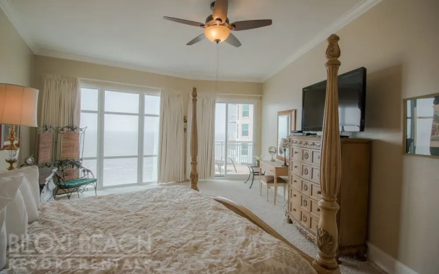 Legacy I 1306 Penthouse