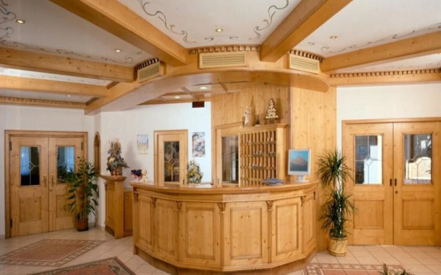 Hotel Cristallo
