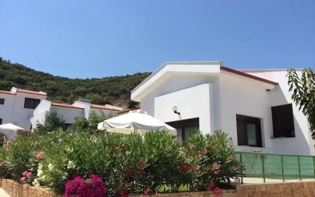 Ktima Amitsa Studios & Apartments