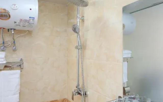 Changchun Yake Fashion Hotel