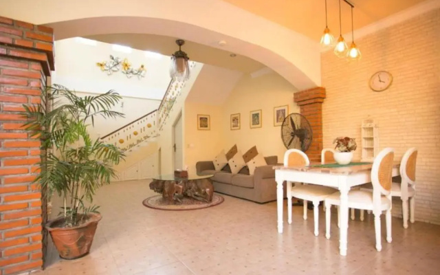 Menzel Villa
