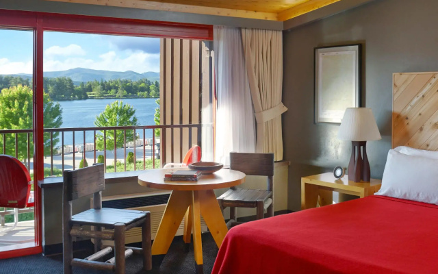 Lake House at High Peaks Resort