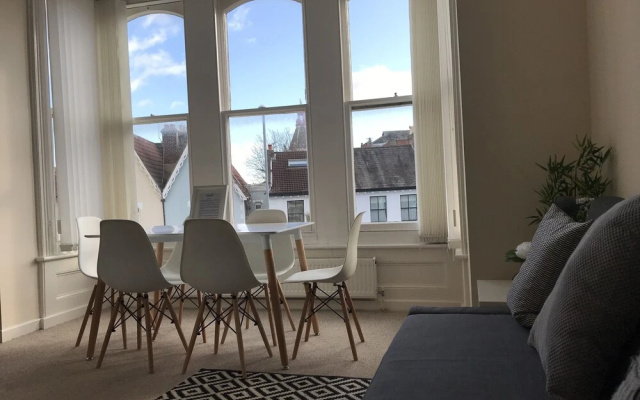 Cavendish Road Apartment