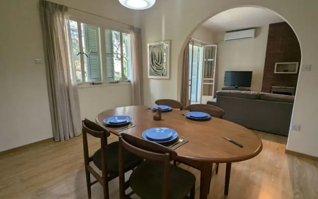 Gladstone Apartment in Nicosia