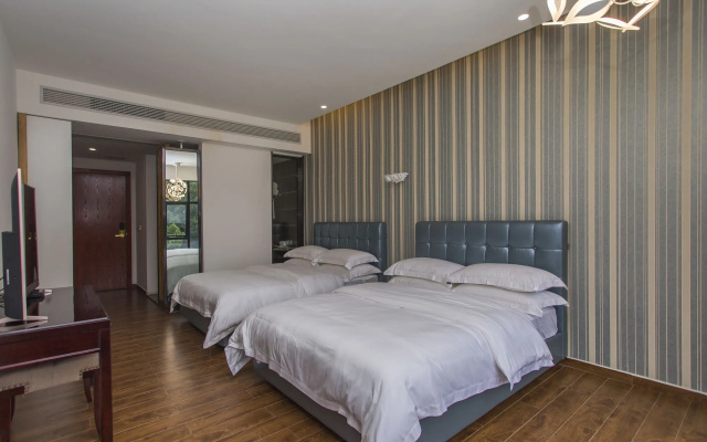 Leading Men Hotel