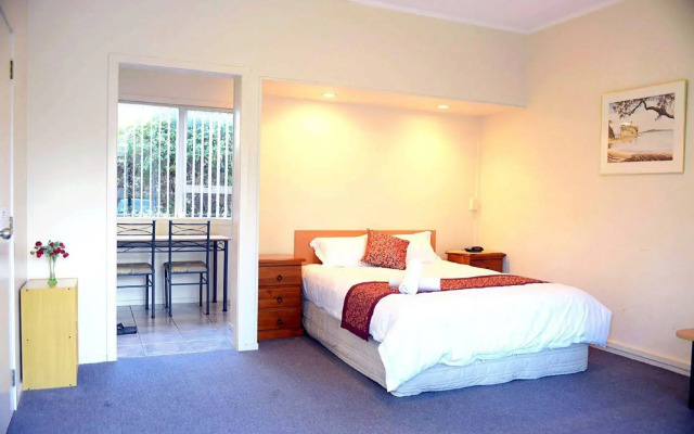 Abella Court Motel