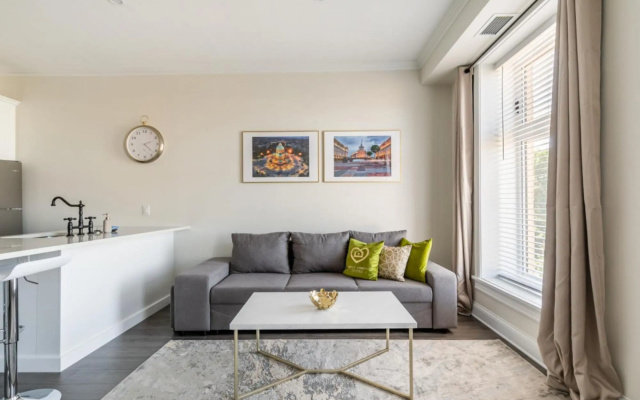 Iconic Rideau 1Bd Unit Balcony Free Parking